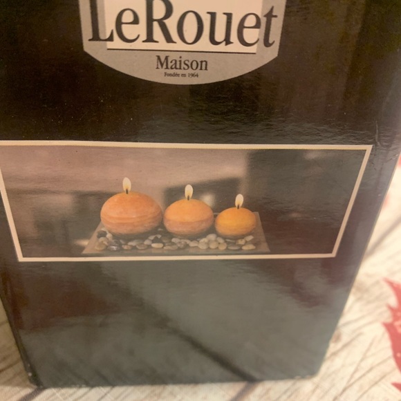 🍍 Set of 3 candles and decorative tray and rock NEW📌 - Picture 8 of 10